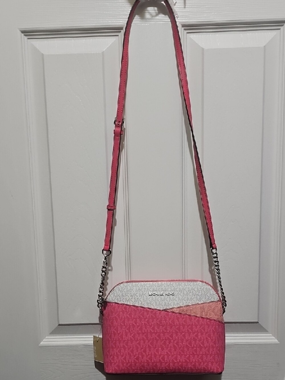 Michael Kors Pink & Cream Signature Crossbody - Picture 2 of 10